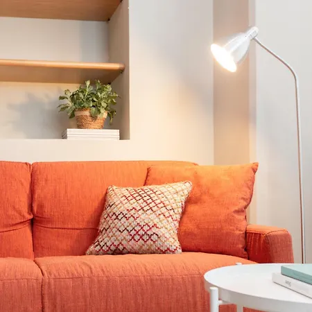 Da Laura - Center - M1 Station Apartment Milan